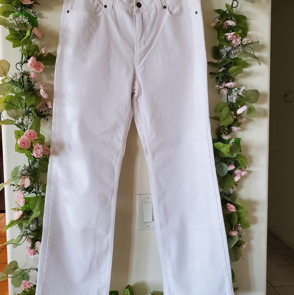 NWOT Croft & Barrow/ Narural Fit White Jeans